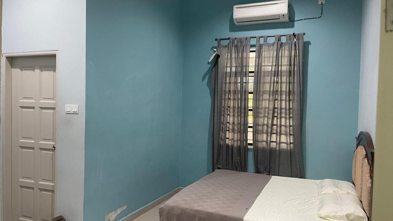Nikmat Homestay Riyadh Kampong Tuan Mandak Exterior foto